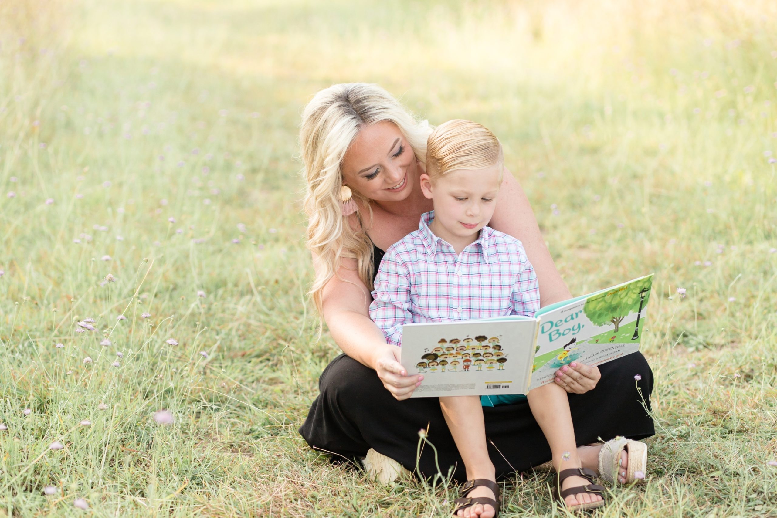 Mommy and me session in the summer at Frisco Commons Park in Frisco, TX with family photography team Wisp + Willow Photography Co. Click to see more from this sweet session live on the blog now!